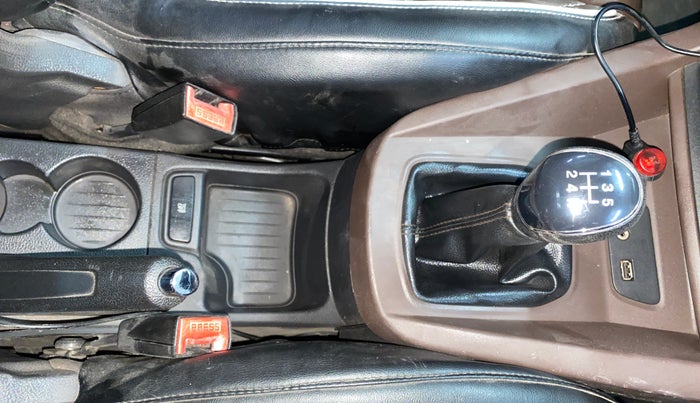 2018 Ford FREESTYLE TITANIUM 1.2 PETROL, Petrol, Manual, 73,353 km, Gear Lever