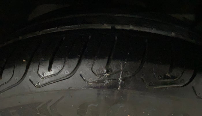 2018 Ford FREESTYLE TITANIUM 1.2 PETROL, Petrol, Manual, 73,353 km, Right Front Tyre Tread