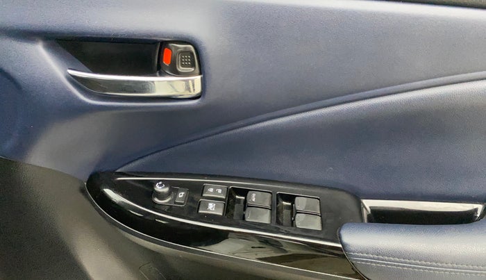 2024 Maruti Baleno ZETA PETROL 1.2, Petrol, Manual, 25,809 km, Driver Side Door Panels Control