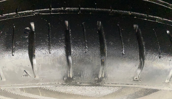 2024 Maruti Baleno ZETA PETROL 1.2, Petrol, Manual, 25,809 km, Right Front Tyre Tread