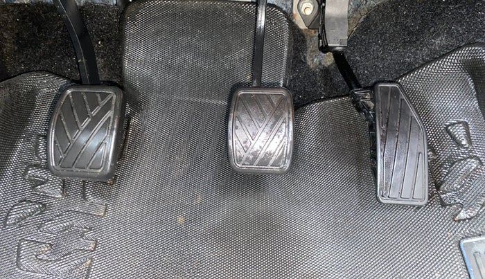 2024 Maruti Baleno ZETA PETROL 1.2, Petrol, Manual, 25,809 km, Pedals