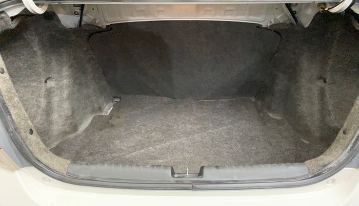 2015 Honda Amaze 1.2L I-VTEC VX AT, Petrol, Automatic, 59,134 km, Boot Inside