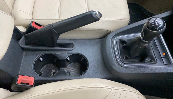 2015 Volkswagen Jetta COMFORTLINE TDI, Diesel, Manual, 1,19,867 km, Gear Lever