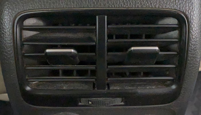 2015 Volkswagen Jetta COMFORTLINE TDI, Diesel, Manual, 1,19,867 km, Rear AC Vents