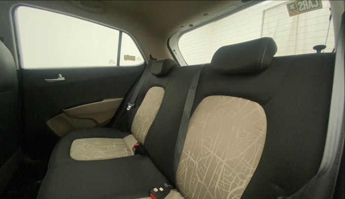 2015 Hyundai Grand i10 ASTA AT 1.2 KAPPA VTVT, Petrol, Automatic, 6,323 km, Right Side Rear Door Cabin