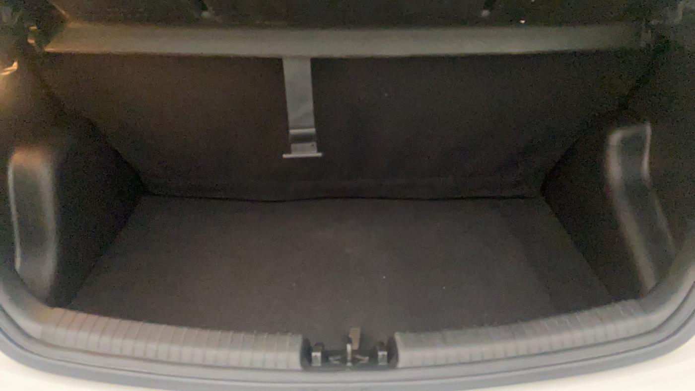 2015 Hyundai Grand i10 ASTA AT 1.2 KAPPA VTVT, Petrol, Automatic, 6,323 km, Boot Inside