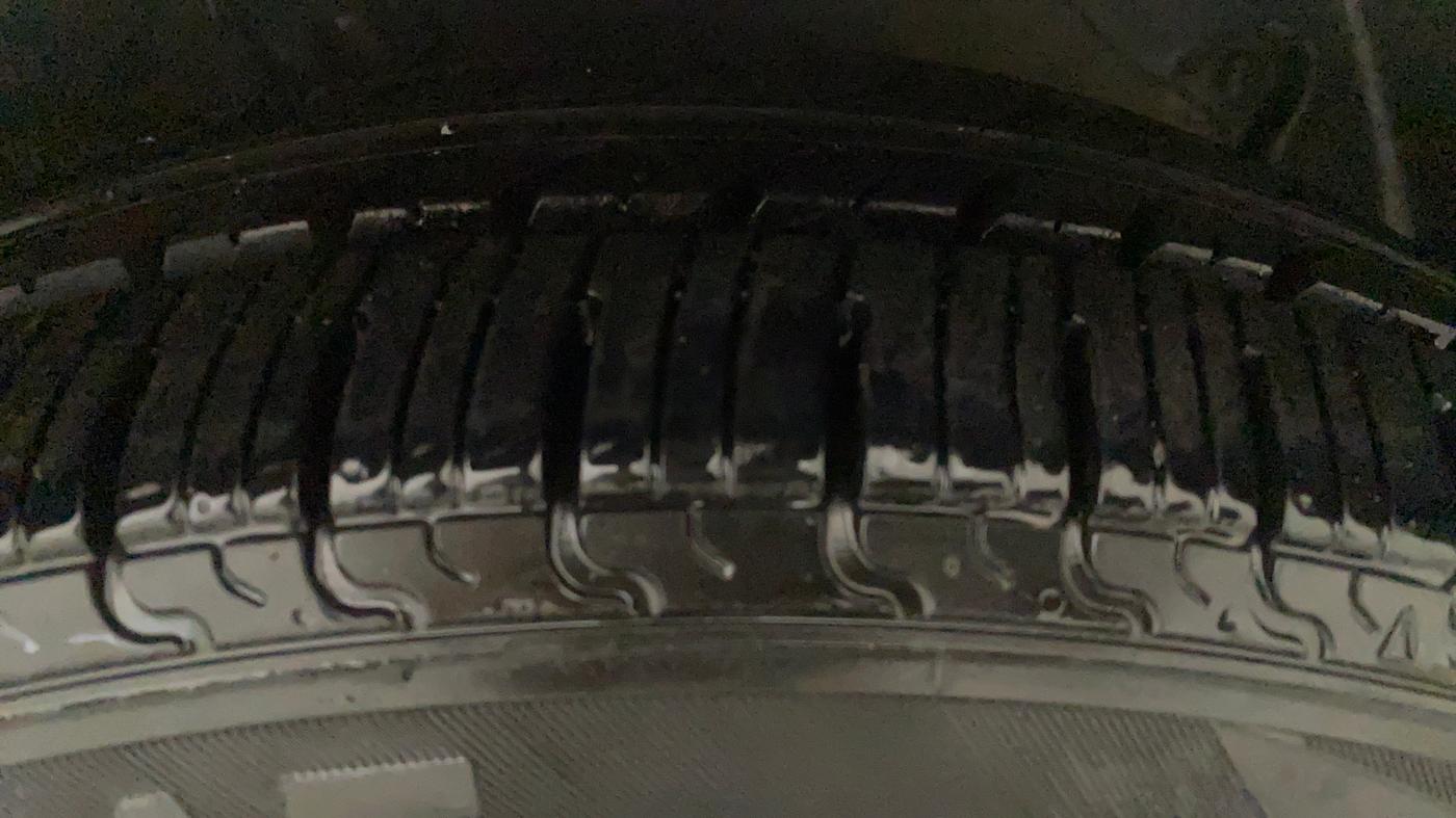 2015 Hyundai Grand i10 ASTA AT 1.2 KAPPA VTVT, Petrol, Automatic, 6,323 km, Right Front Tyre Tread