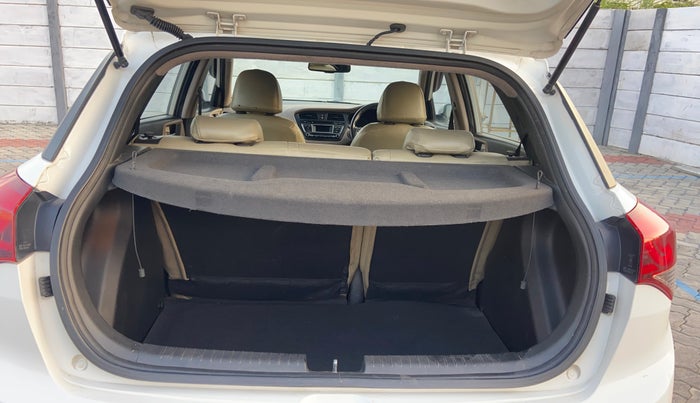 2015 Hyundai Elite i20 ASTA 1.4 CRDI, Diesel, Manual, 80,150 km, Boot Inside