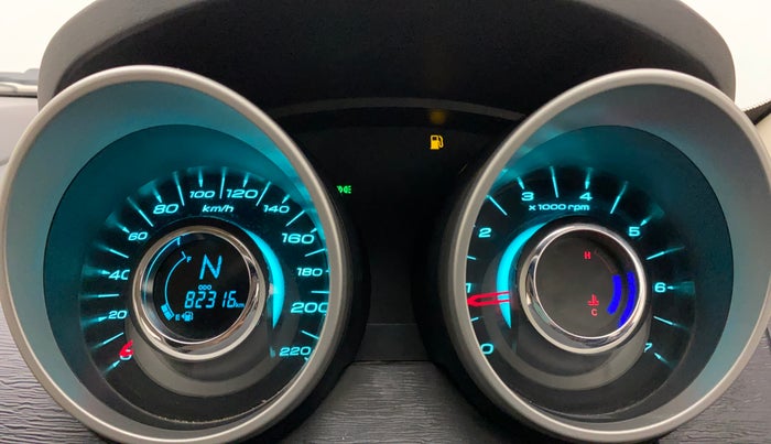 2015 Mahindra XUV500 W10, Diesel, Manual, 82,316 km, Odometer Image