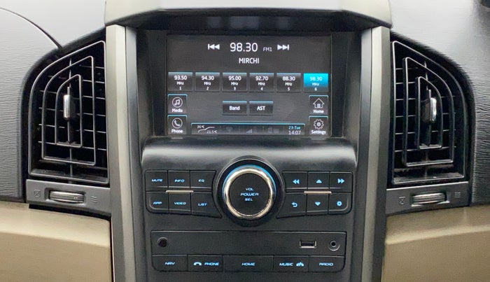2015 Mahindra XUV500 W10, Diesel, Manual, 82,316 km, Infotainment System