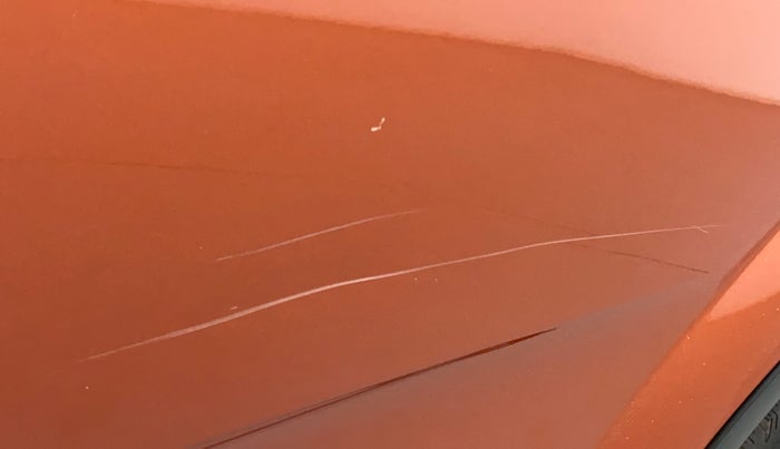 2015 Mahindra XUV500 W10, Diesel, Manual, 82,316 km, Rear left door - Minor scratches