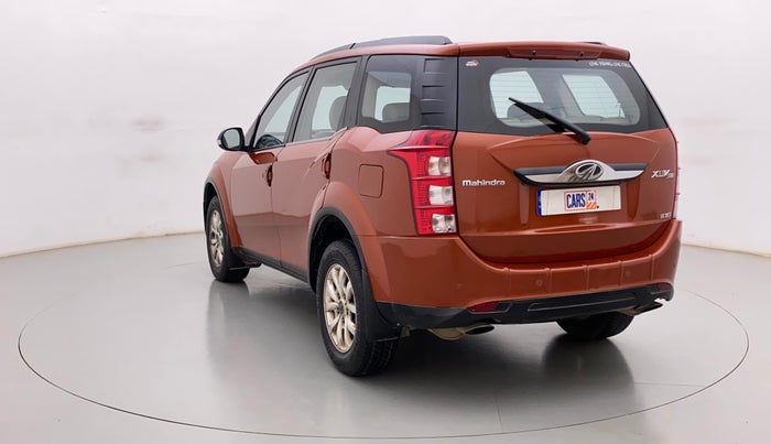 2015 Mahindra XUV500 W10, Diesel, Manual, 82,316 km, Left Back Diagonal