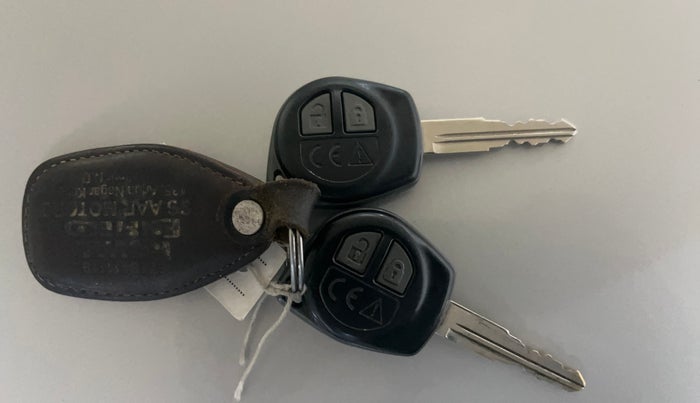 2020 Maruti Swift VXI, Petrol, Manual, 40,760 km, Key Close Up