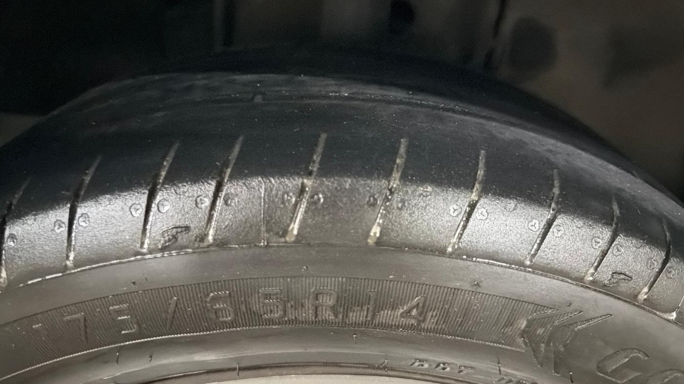 2022 Tata Tiago XT CNG, CNG, Manual, 51,068 km, Right Front Tyre Tread