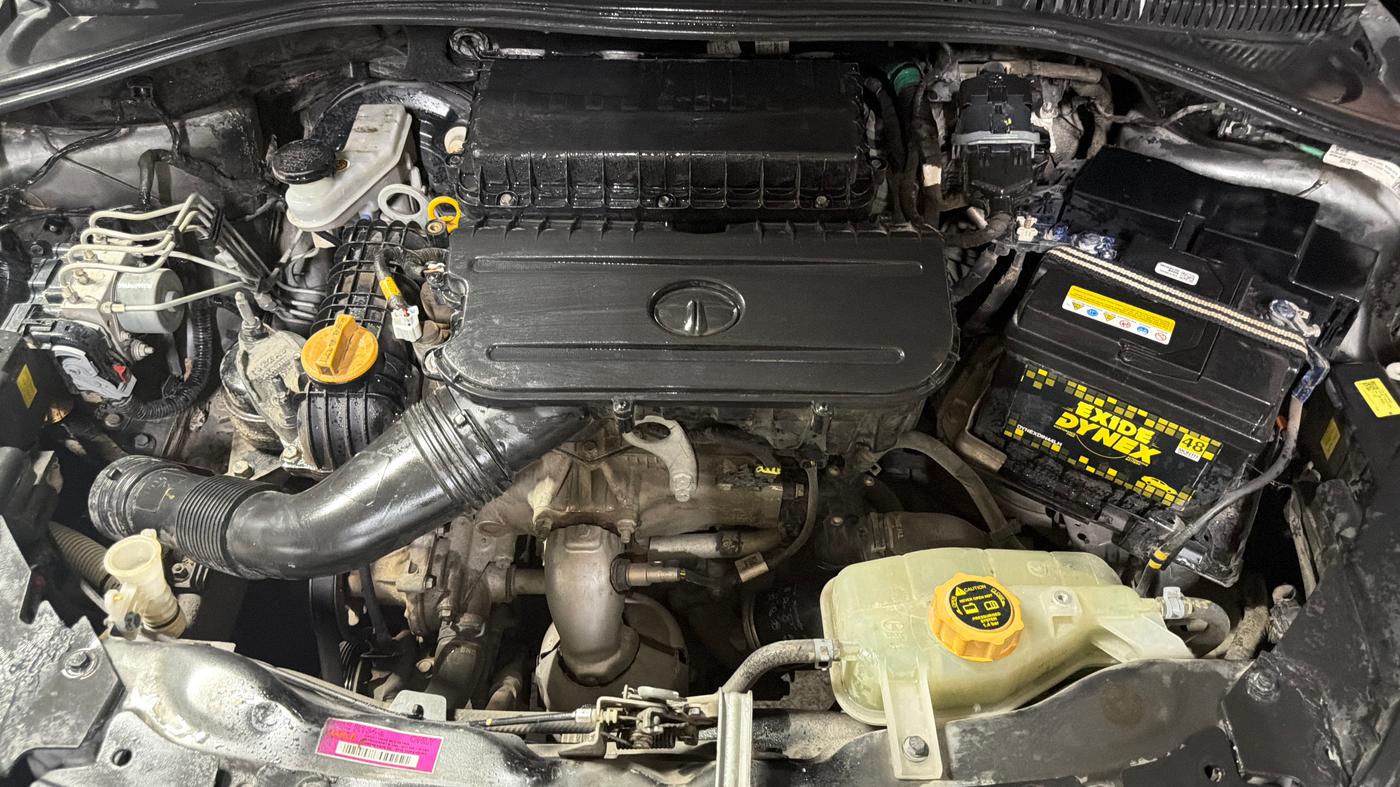 2022 Tata Tiago XT CNG, CNG, Manual, 51,068 km, Engine View