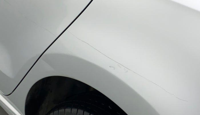 2010 Volkswagen Vento HIGHLINE PETROL AT, Petrol, Automatic, 64,623 km, Left quarter panel - Slightly dented