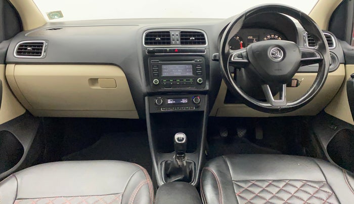 2017 Skoda Rapid AMBITION 1.6 MPI MT, Petrol, Manual, 1,01,424 km, Dashboard