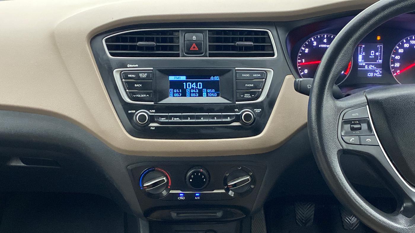 2019 Hyundai Elite i20 MAGNA PLUS 1.2, Petrol, Manual, 1,08,140 km, Air Conditioner
