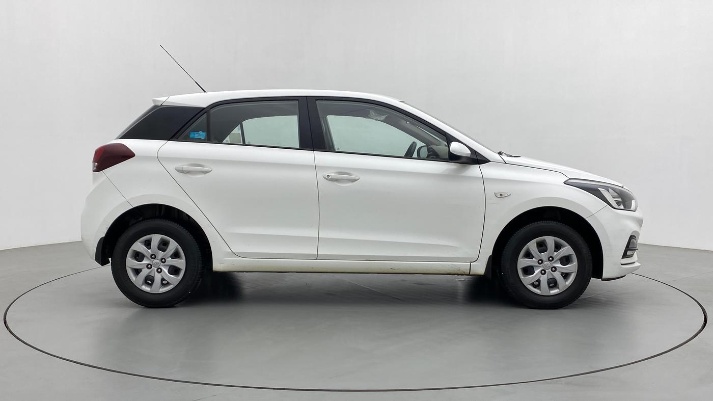 2019 Hyundai Elite i20 MAGNA PLUS 1.2, Petrol, Manual, 1,08,140 km, Right Side View