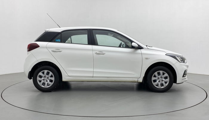 2019 Hyundai Elite i20 MAGNA PLUS 1.2, Petrol, Manual, 1,08,140 km, Right Side View