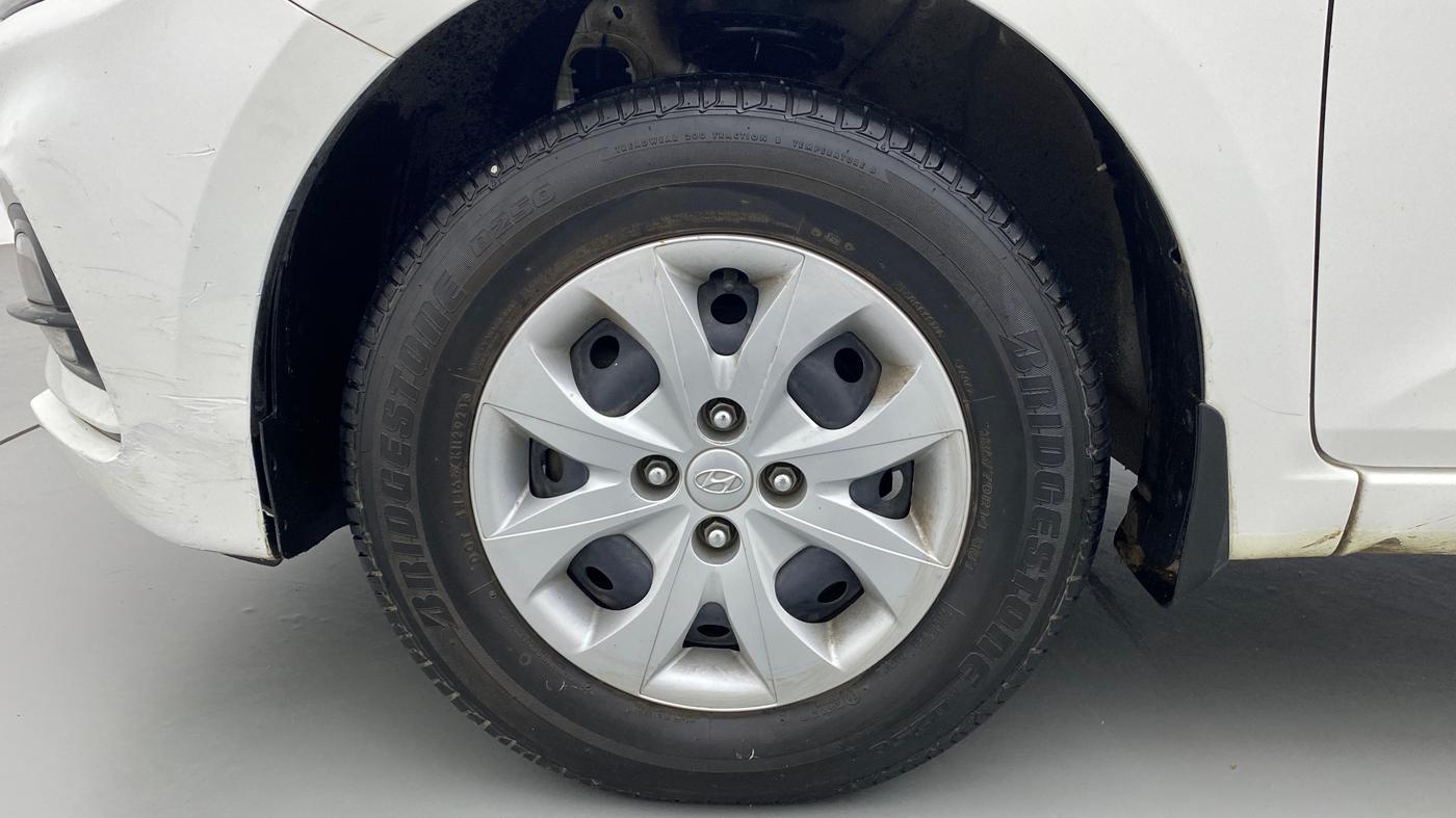 2019 Hyundai Elite i20 MAGNA PLUS 1.2, Petrol, Manual, 1,08,140 km, Left Front Wheel
