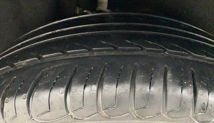 2018 Ford Ecosport TITANIUM + 1.5L PETROL AT, Petrol, Automatic, 69,837 km, Right Rear Tyre Tread