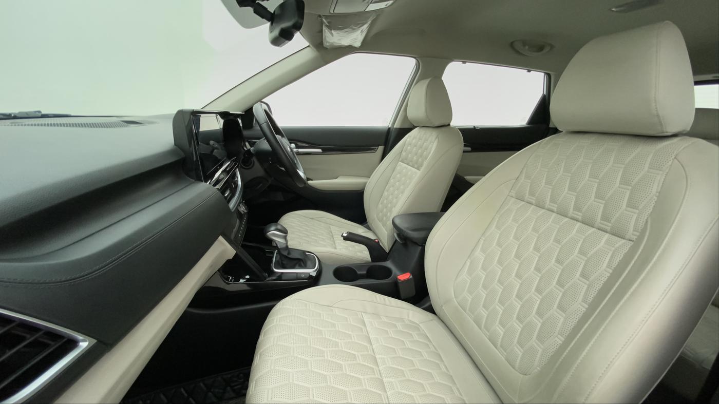 2019 KIA SELTOS HTX AT PETROL, Petrol, Automatic, 17,617 km, Right Side Front Door Cabin