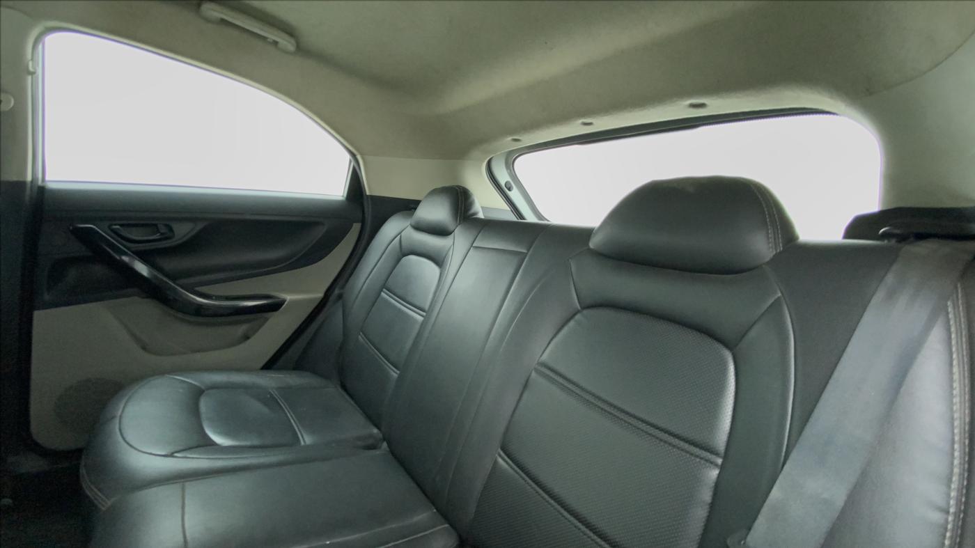 2018 Tata NEXON XMA 1.5, Diesel, Automatic, 94,046 km, Right Side Rear Door Cabin