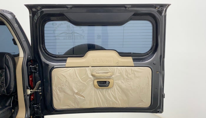 2019 Mahindra TUV300 T6+, Diesel, Manual, 69,730 km, Boot Door Open