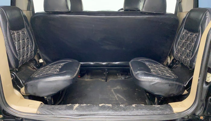 2019 Mahindra TUV300 T6+, Diesel, Manual, 69,730 km, Third Seat Row ( optional )