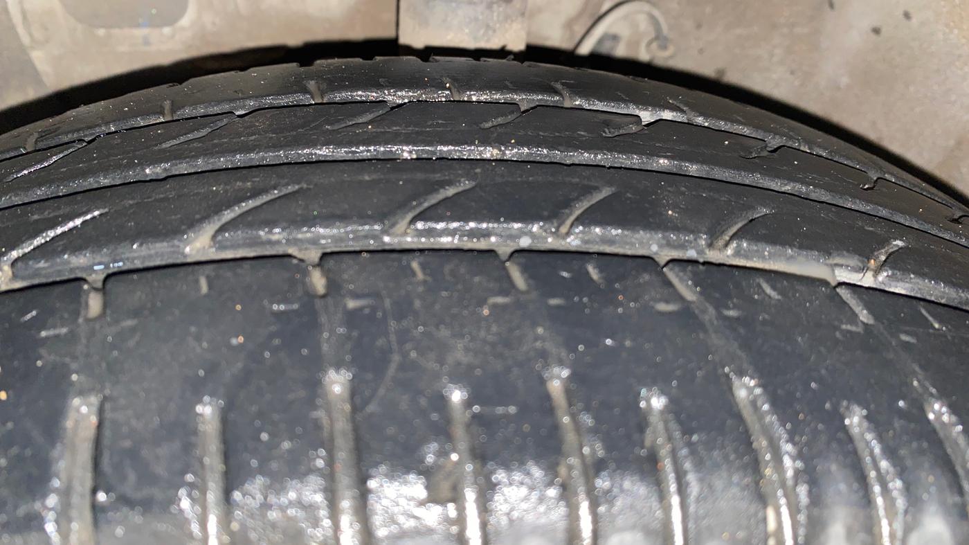 2018 Hyundai Elite i20 ASTA 1.2  CVT, Petrol, Automatic, 38,447 km, Left Front Tyre Tread