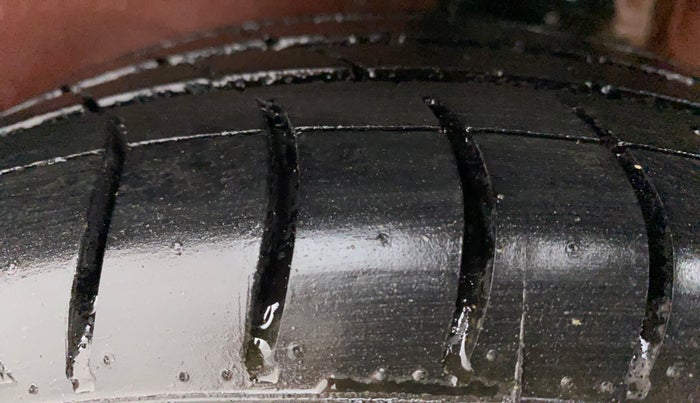2010 Maruti Alto K10 VXI, Petrol, Manual, 42,491 km, Left Front Tyre Tread