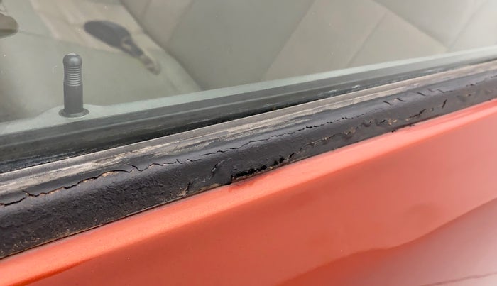 2010 Maruti Alto K10 VXI, Petrol, Manual, 42,491 km, Rear left door - Weather strip has minor damage
