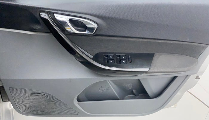 2018 Tata TIGOR XZ (O) PETROL, CNG, Manual, 51,525 km, Driver Side Door Panels Control