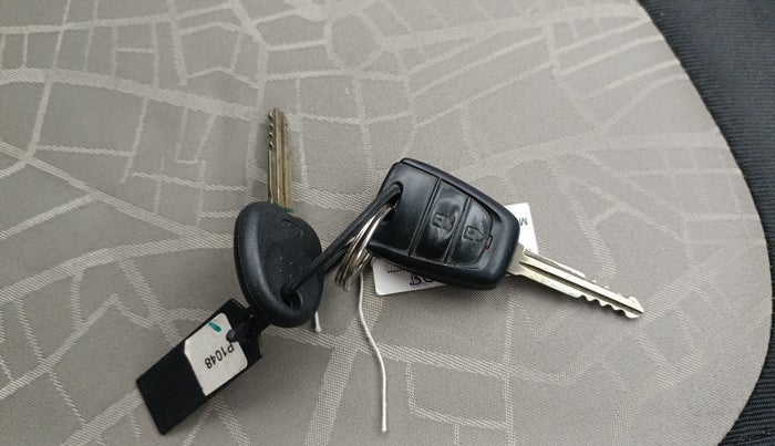 2016 Hyundai Grand i10 SPORTZ 1.2 KAPPA VTVT, Petrol, Manual, 84,427 km, Key Close Up