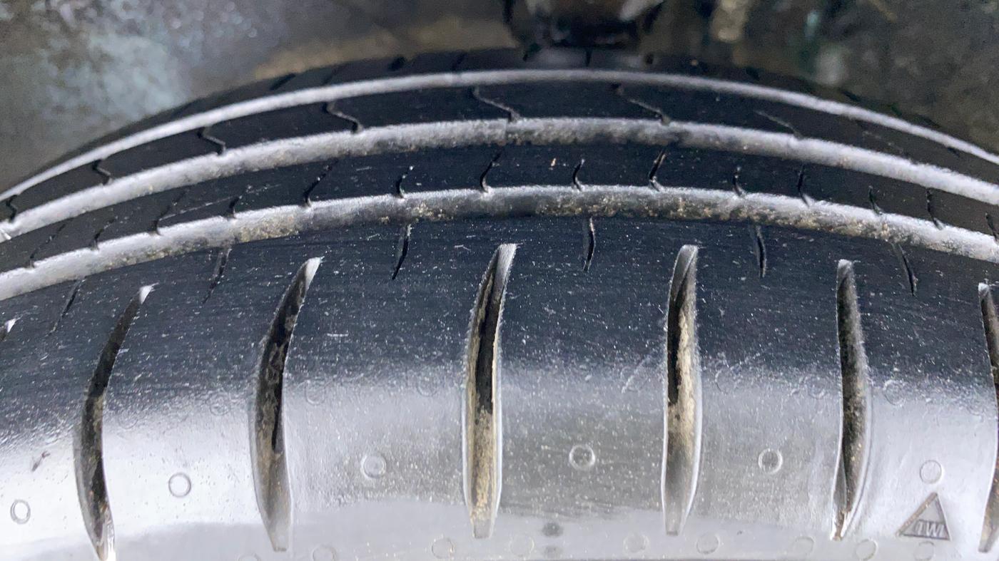 2009 Maruti Alto LXI, Petrol, Manual, 36,141 km, Left Front Tyre Tread
