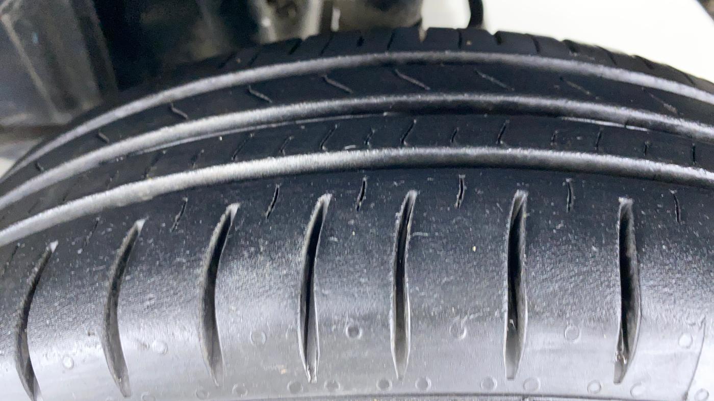 2009 Maruti Alto LXI, Petrol, Manual, 36,141 km, Left Rear Tyre Tread
