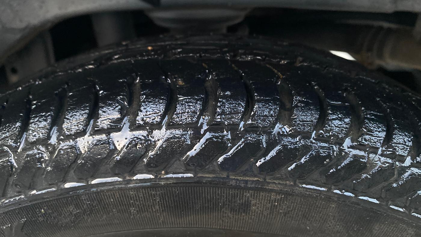 2014 Maruti Alto K10 VXI, Petrol, Manual, 28,269 km, Left Rear Tyre Tread