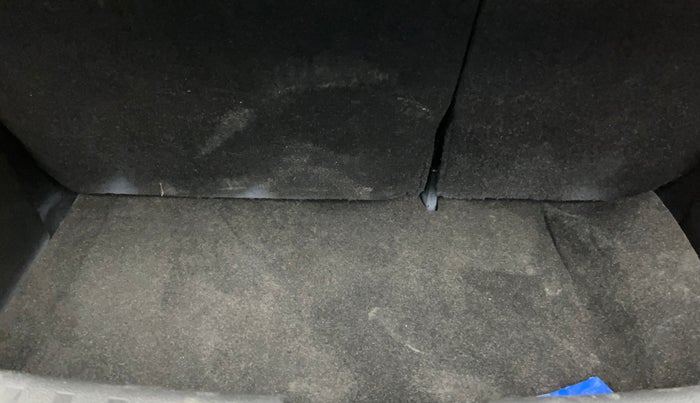 2015 Maruti Swift VXI, Petrol, Manual, 16,819 km, Boot Inside