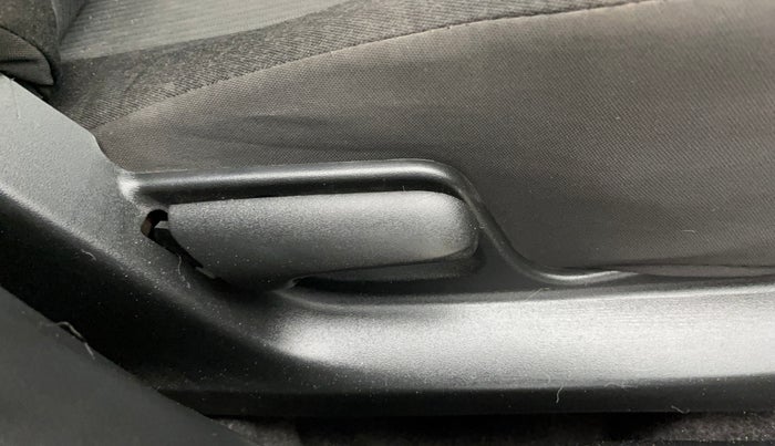 2015 Maruti Swift VXI, Petrol, Manual, 16,819 km, Driver Side Adjustment Panel