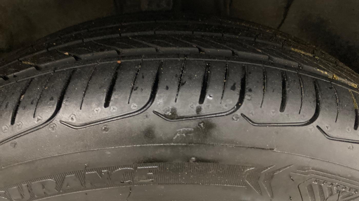 2022 Hyundai Verna SX (O) 1.0 TURBO DCT, Petrol, Automatic, 71,522 km, Right Front Tyre Tread