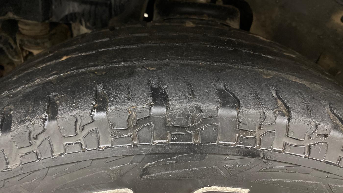 2021 Mahindra Thar LX HARD TOP 4WD MT, Diesel, Manual, 47,434 km, Left Front Tyre Tread