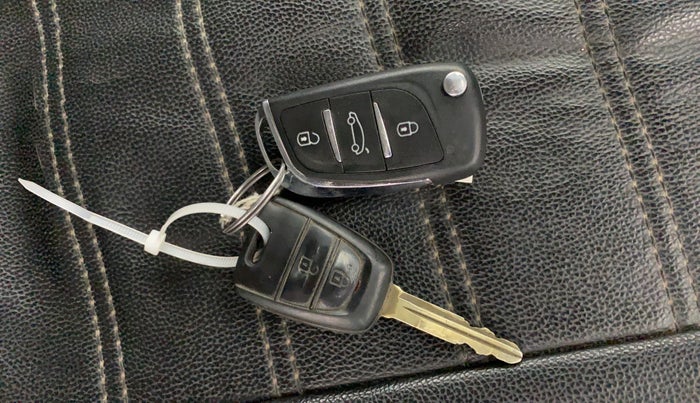 2018 Hyundai Grand i10 SPORTZ 1.2 KAPPA VTVT, Petrol, Manual, 83,273 km, Key Close Up