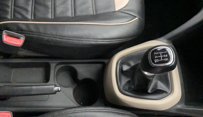 2018 Hyundai Grand i10 SPORTZ 1.2 KAPPA VTVT, Petrol, Manual, 83,273 km, Gear Lever