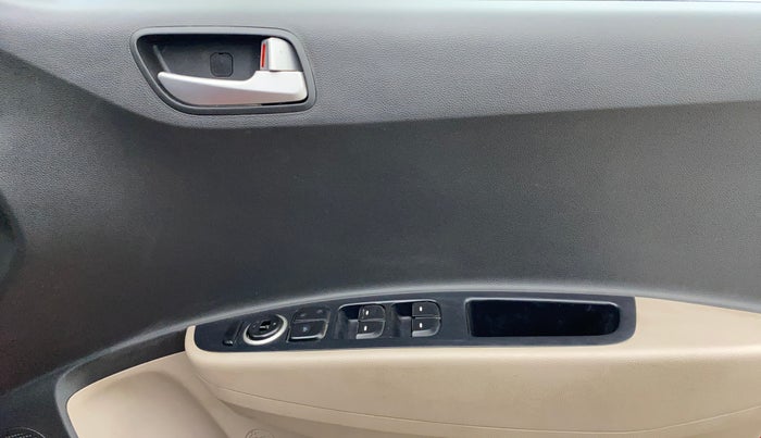 2018 Hyundai Grand i10 SPORTZ 1.2 KAPPA VTVT, Petrol, Manual, 83,273 km, Driver Side Door Panels Control