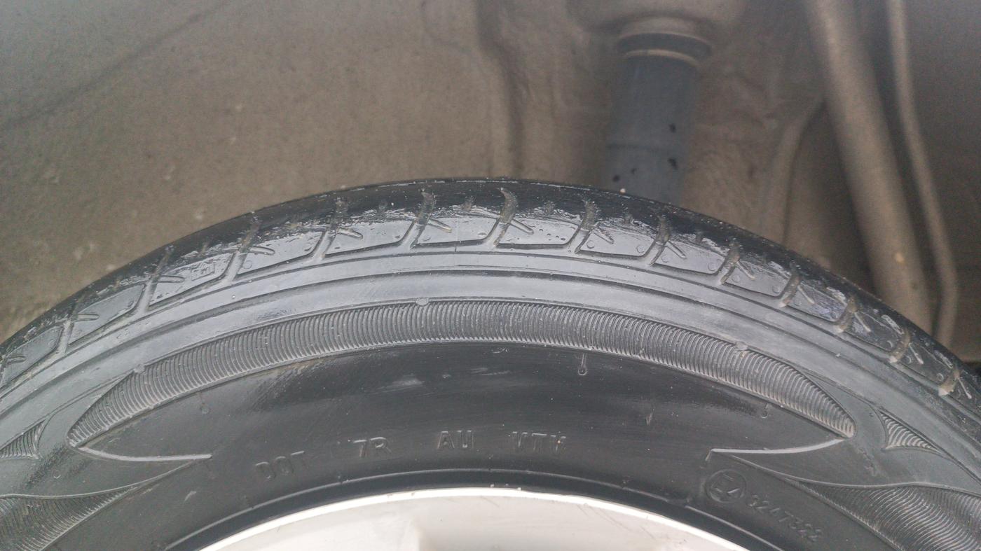 2019 Maruti New Wagon-R VXI 1.2 AMT, Petrol, Automatic, 35,723 km, Left Rear Tyre Tread