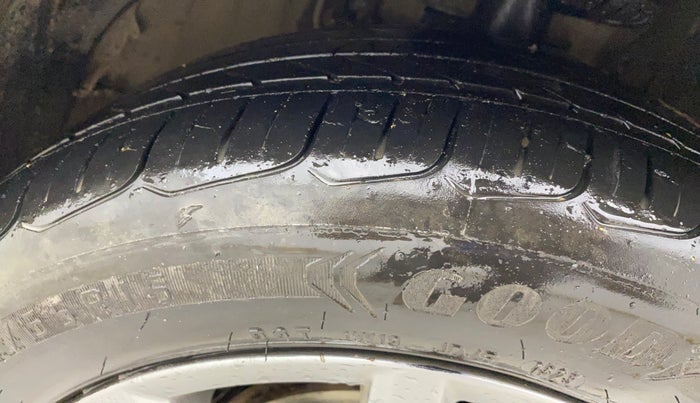 2021 Volkswagen Polo HIGHLINE PLUS 1.0L TSI AT, Petrol, Automatic, 96,181 km, Right Front Tyre Tread