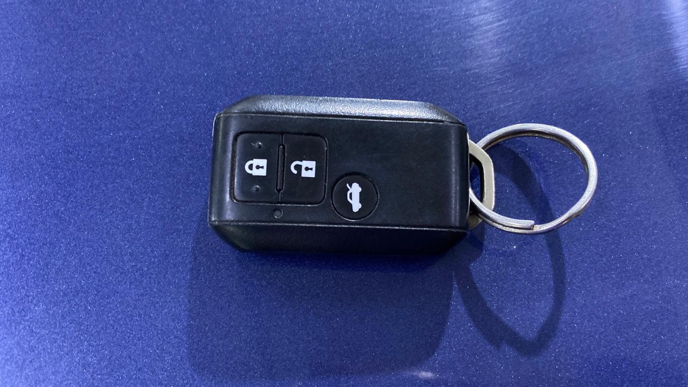 2017 Maruti Dzire ZXI PLUS, Petrol, Manual, 24,046 km, Key Close Up