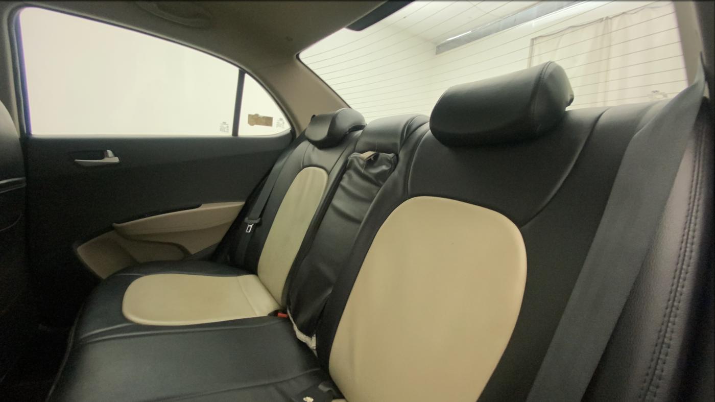 2014 Hyundai Xcent S 1.2, Petrol, Manual, 55,448 km, Right Side Rear Door Cabin