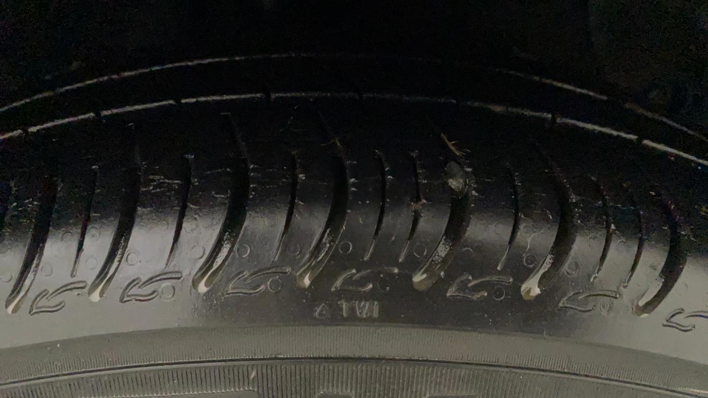 2014 Hyundai Xcent S 1.2, Petrol, Manual, 55,448 km, Right Front Tyre Tread